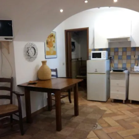 Casa Vacanze A Castello * Castel Gandolfo